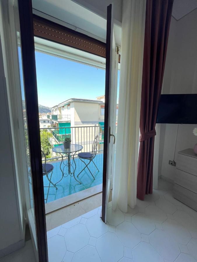 Emy House Sorrento Apartment Luaran gambar